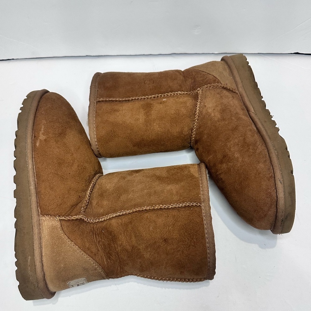 UGG chestnut Kids Boots - Picture 6 of 10